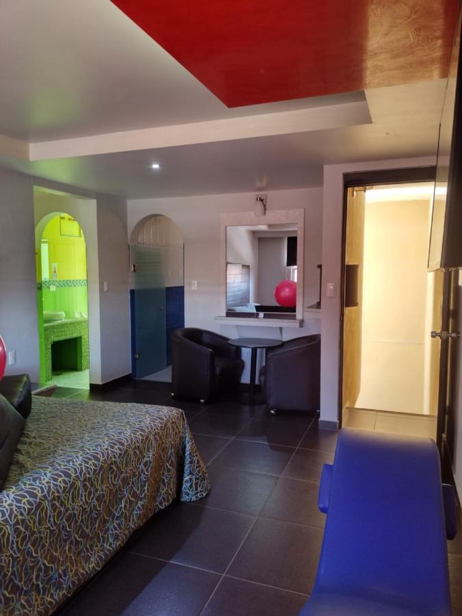 Hotel & Villas 7 メキシコシティ エクステリア 写真