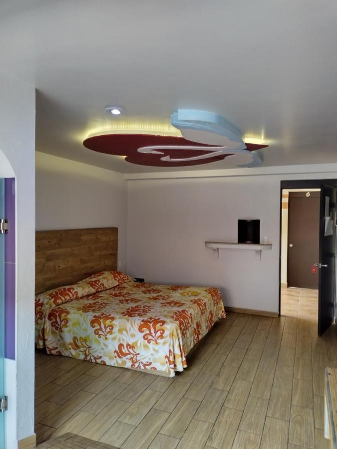 Hotel & Villas 7 メキシコシティ エクステリア 写真