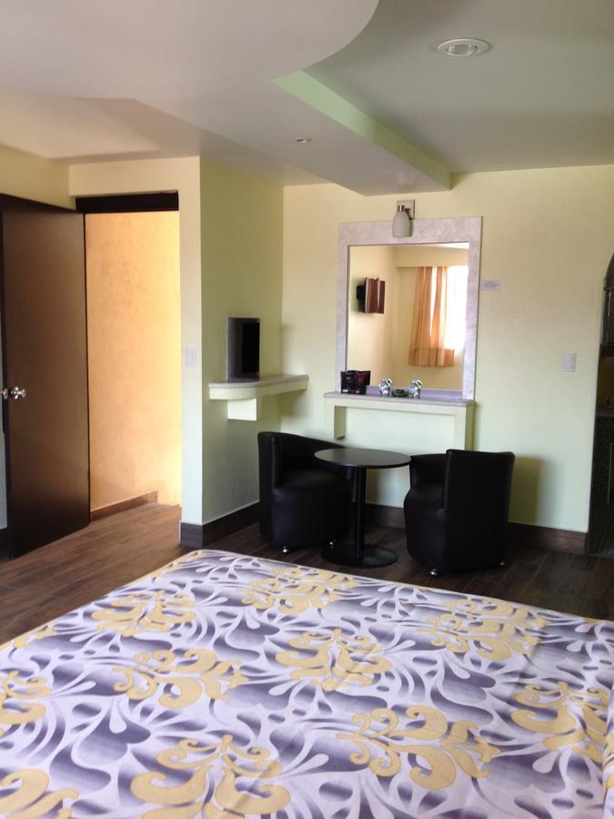 Hotel & Villas 7 メキシコシティ エクステリア 写真