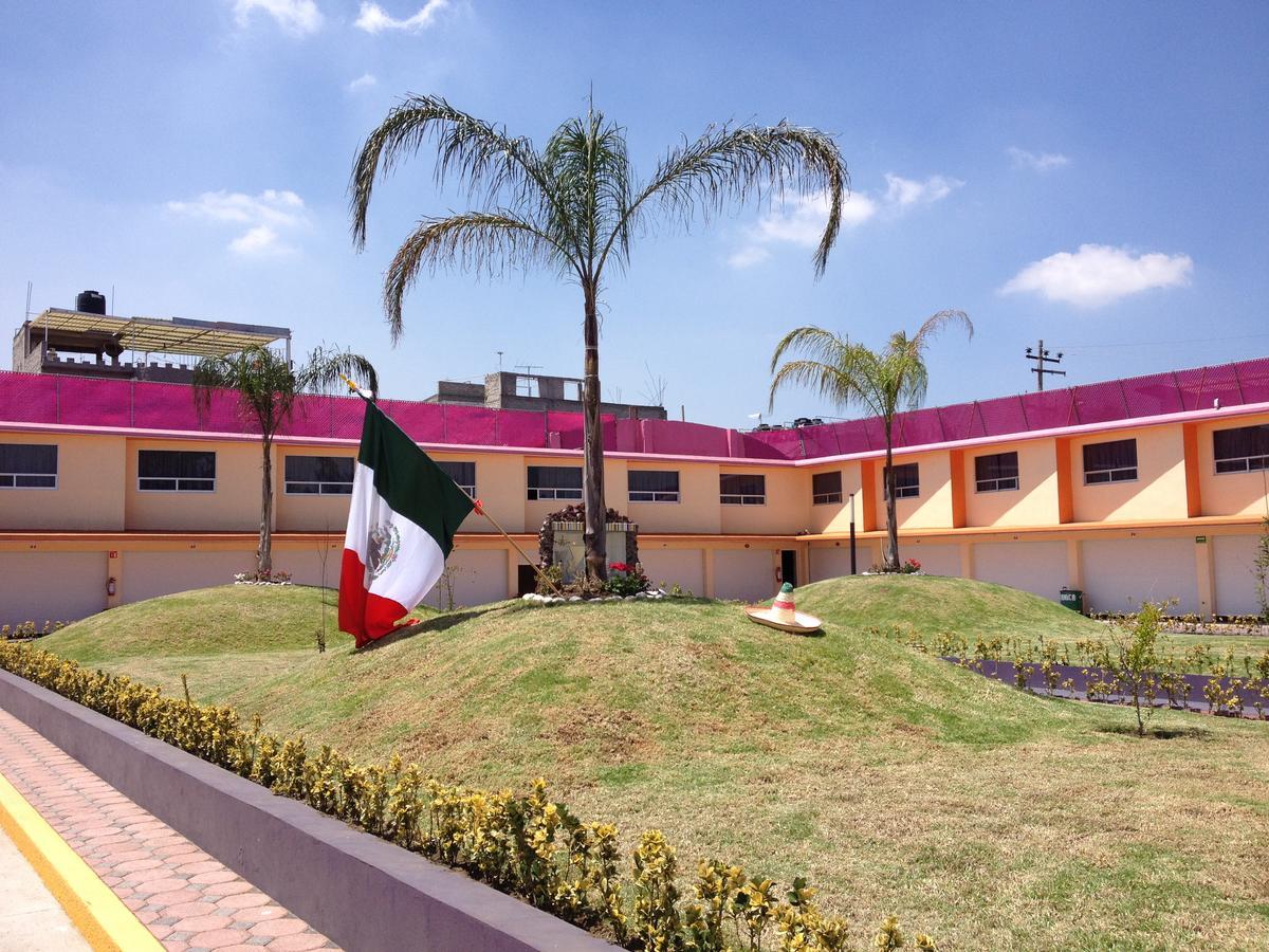 Hotel & Villas 7 メキシコシティ エクステリア 写真