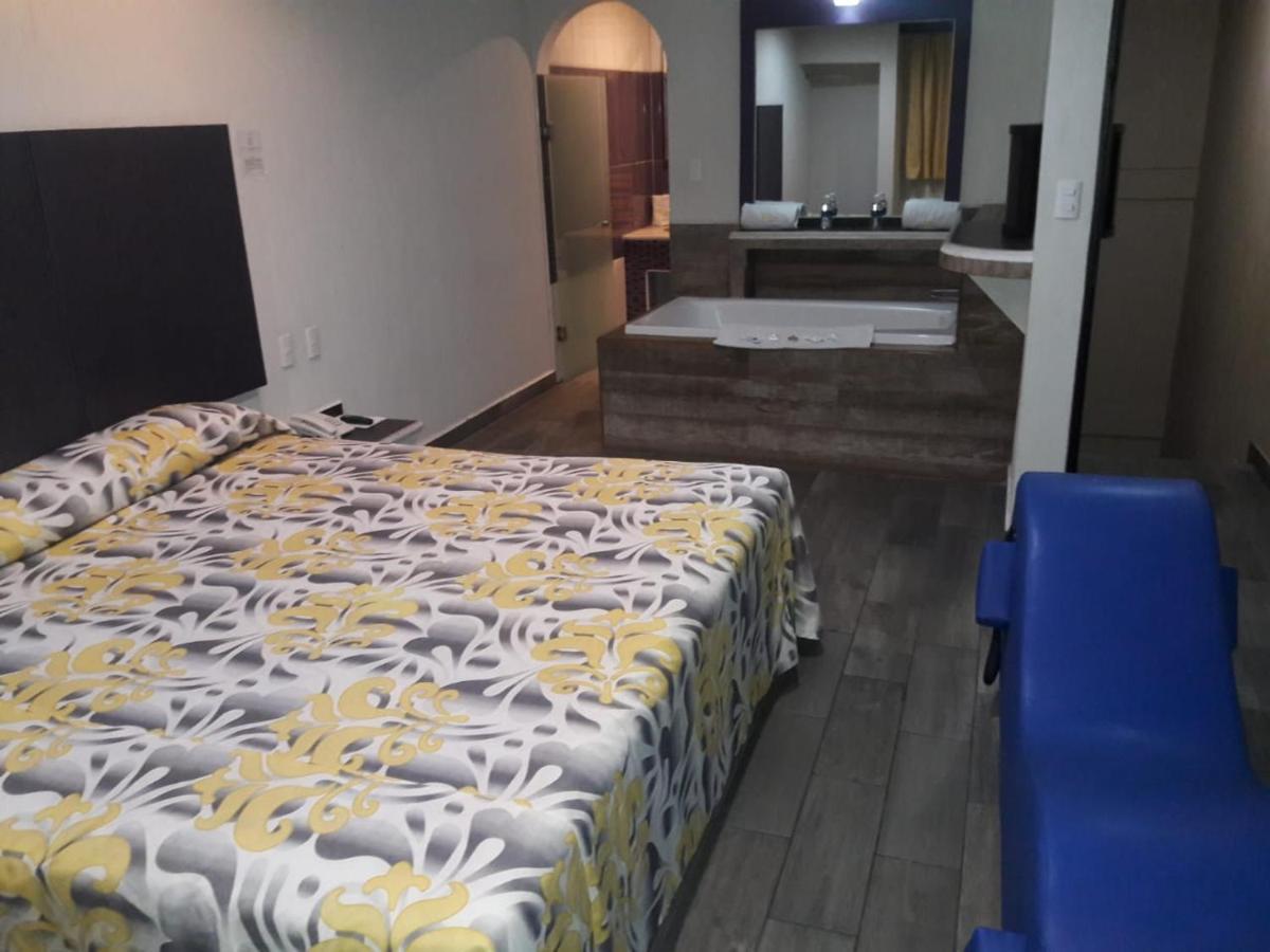Hotel & Villas 7 メキシコシティ エクステリア 写真